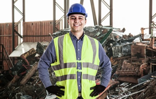 Recycling materials from demolition waste